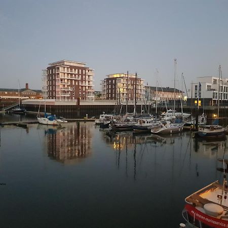 Windspeel Segelboot Hotel Cuxhaven Exterior photo